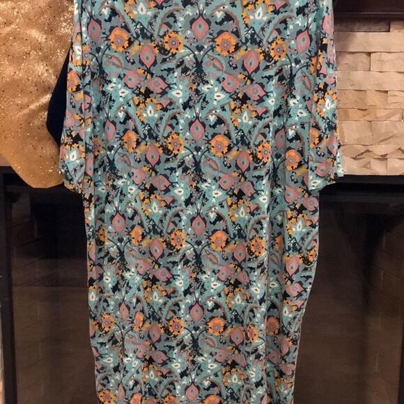 Lularoe Irma Teal Print Tunic Shirt  X-Small - Picture 2 of 2